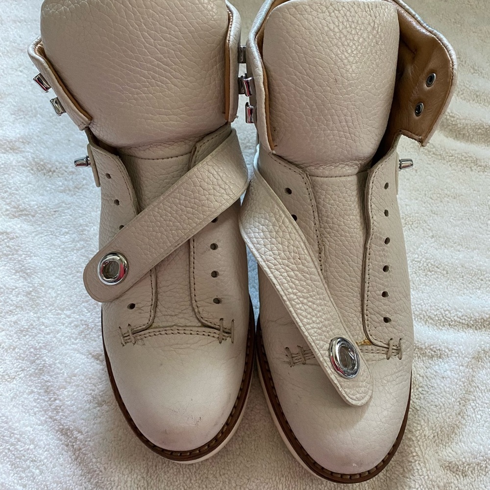 Authentic Coach Urban Hiker - Picture 2 of 13